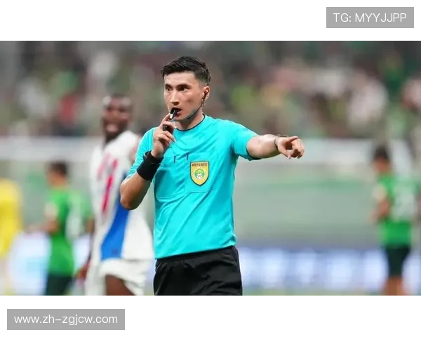 谢尔基中圈吊射无效引争议，VAR判罚再度成为赛后焦点